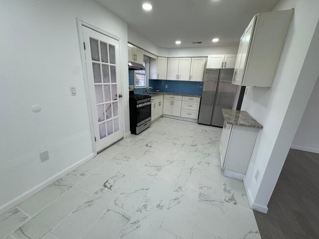 Foto del edificio - 264 Middlesex Ave