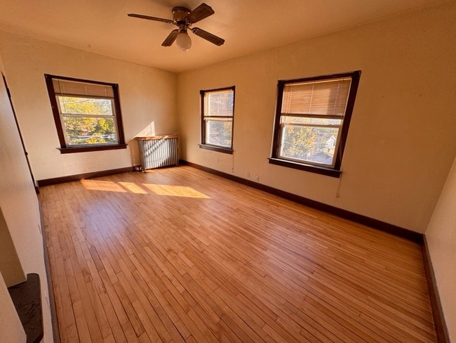 Building Photo - 916 Milwaukee Ave