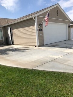 Building Photo - 6112 Winslow Dr