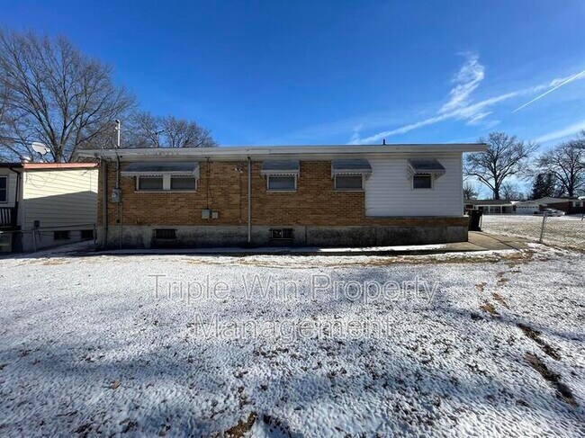 Foto del edificio - 11423 Ortega Dr