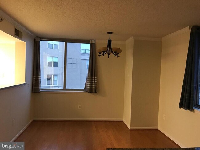 Foto del edificio - 3830 9th St N