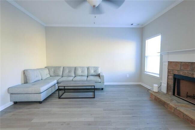 Foto del edificio - 225 Eva Wy