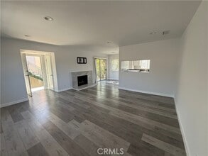 Building Photo - 10214 McClemont Ave