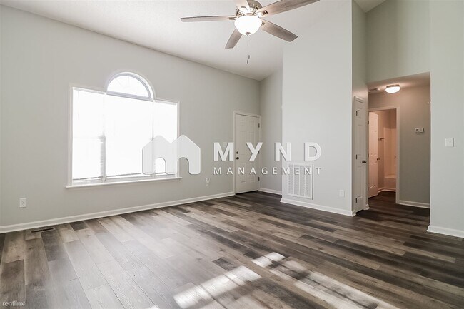 Building Photo - 3 br, 2 bath House - 4029 Rockside Hills Dr
