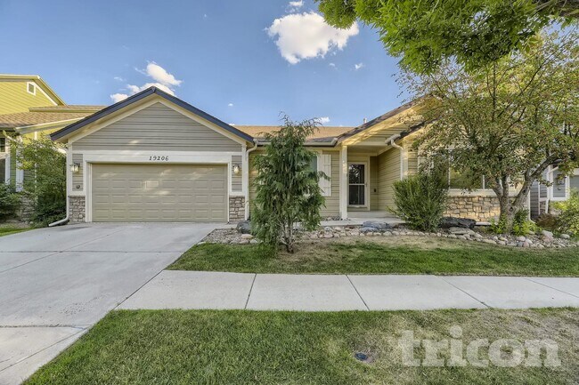 Foto del edificio - 19206 E Clear Creek Pl