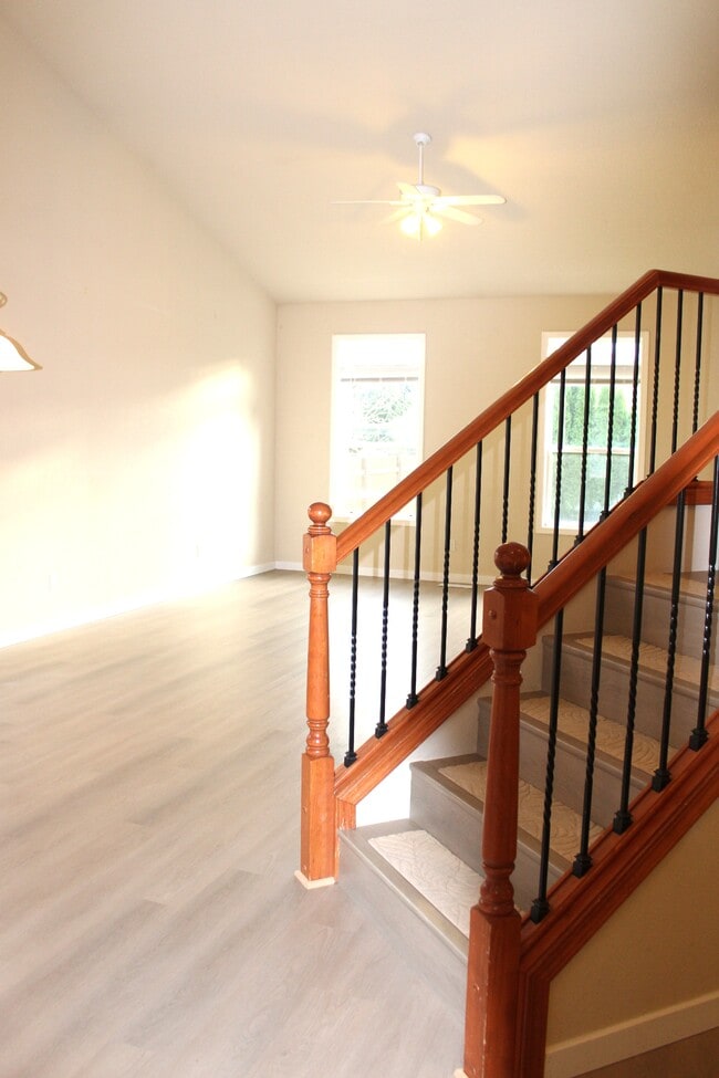 Building Photo - 5119 NE 90th St