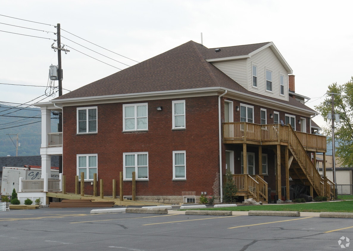 225 E Church St, Williamsport, PA 17701 Apartments in Williamsport, PA