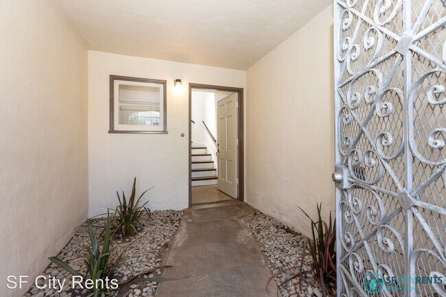 Building Photo - 3 br, 1 bath House - 2527 44th Ave.