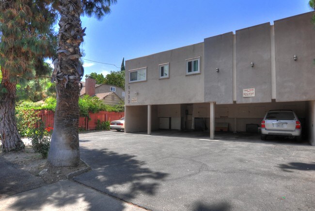 Foto del edificio - 5333 Bellingham Ave