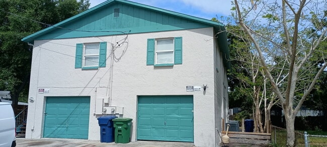 Foto del edificio - 6706 S Kissimmee St