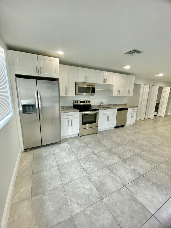 Foto del edificio - 4344 Mars Ave