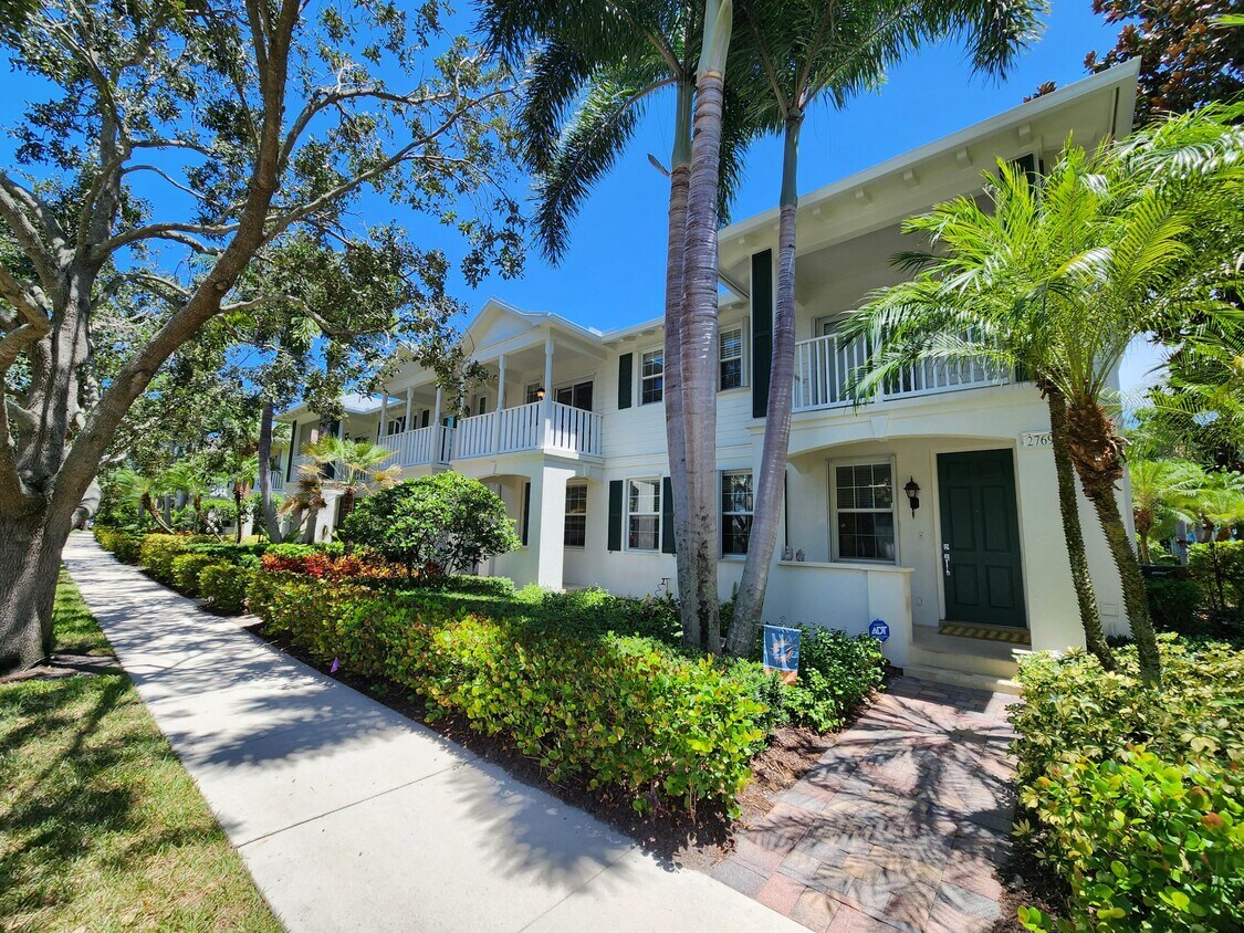 Foto principal - 2761 E Community Dr