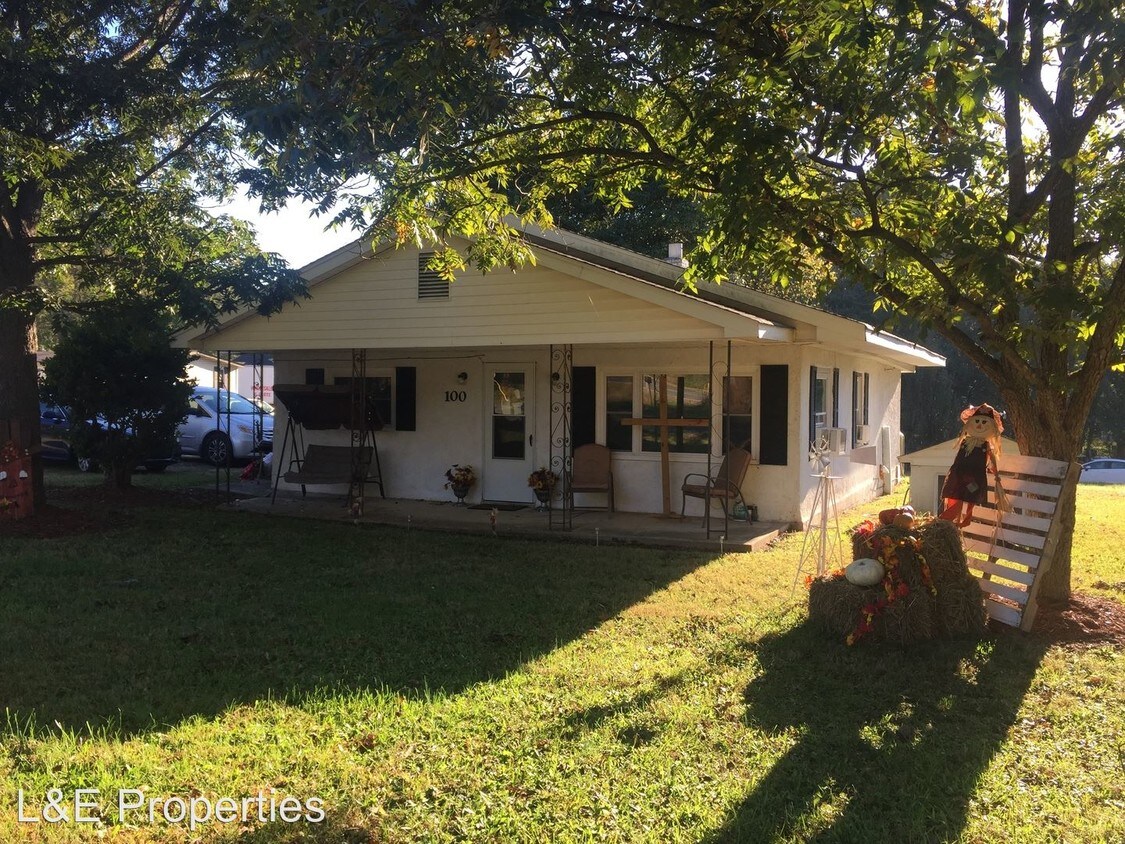 Primary Photo - 2 br, 1 bath House - 100 Pepper Lane