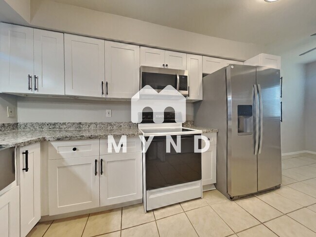 Building Photo - 6652 Montauk Dr #1/214