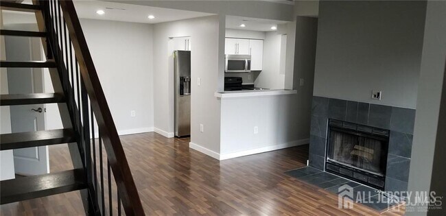 Foto del edificio - 8406 Tamarron Dr