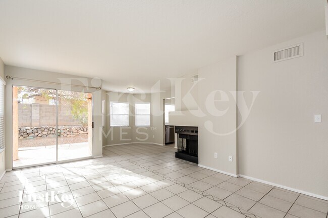 Building Photo - 9556 N Albatross Dr