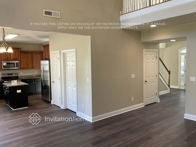 Building Photo - 8612 Ridgeline Ln
