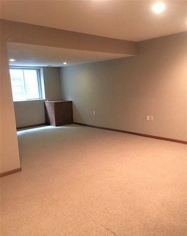 Foto del edificio - 2327 Liberty Ln