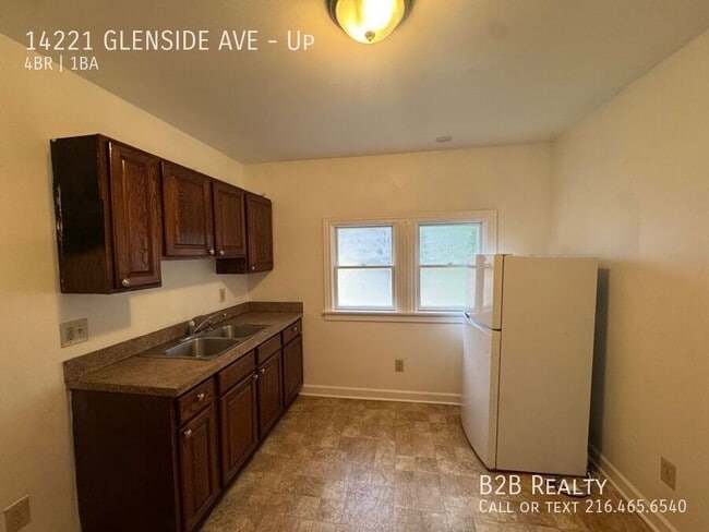 Building Photo - 14221 Glenside Rd