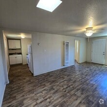 Building Photo - 541 Cardenas Dr SE