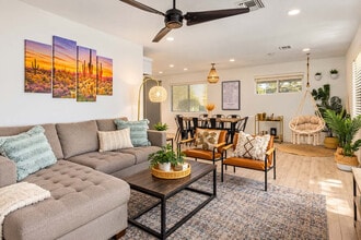 Building Photo - 7312 E Villa Way