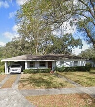 Building Photo - 625 Hinton Crescent