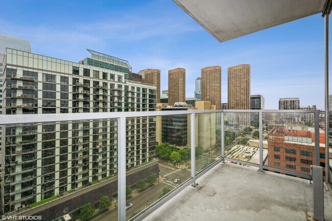 Foto del edificio - 659 W Randolph St