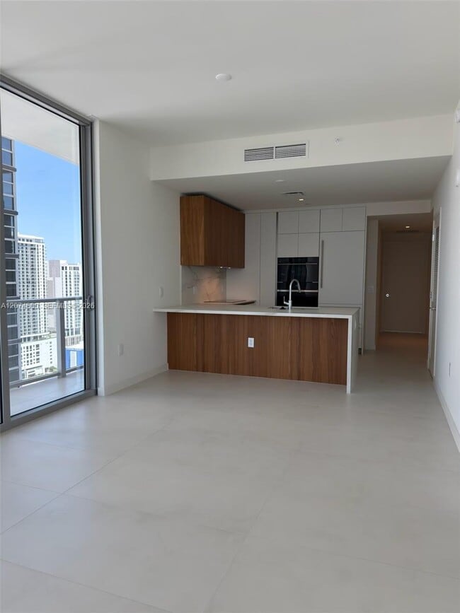 Building Photo - 1400 Biscayne Blvd