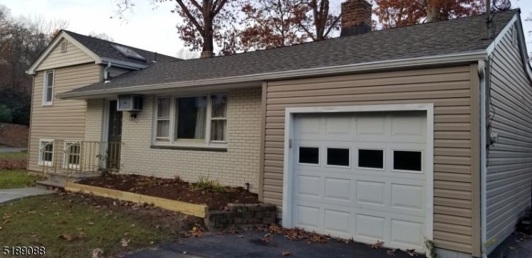 Foto principal - 82 Morse Lakes Rd