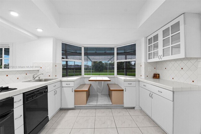 Building Photo - 8790 SW 84th St