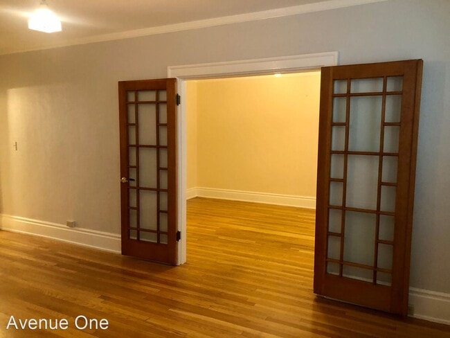 Building Photo - 1 br, 1 bath House - 1508 10th Ave E #204