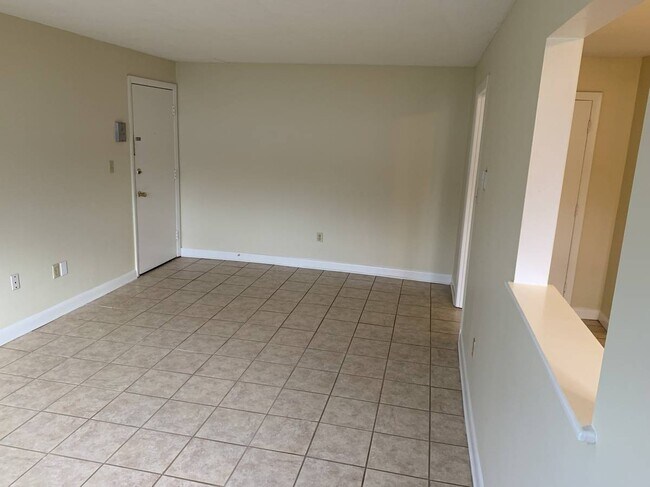 Building Photo - 35 Fairmount Pl