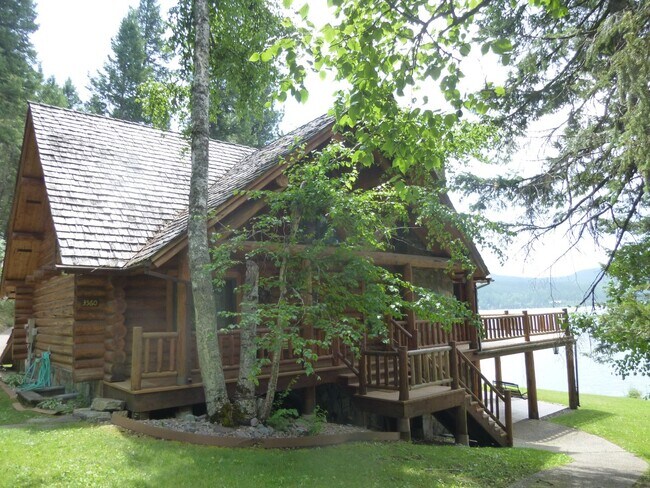 Building Photo - Point of Pines