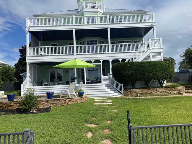 Photo - 136 Inlet Point Dr House