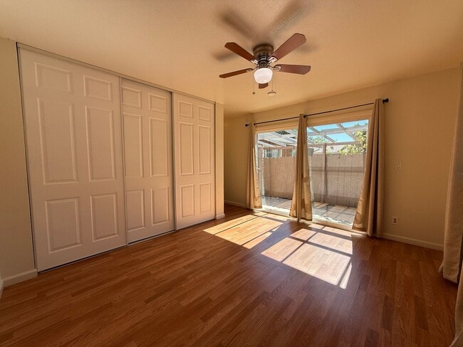 Foto del edificio - 16865 Barnell Ave