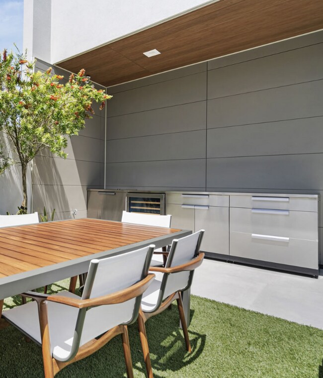 Building Photo - 970 Excellence Cir