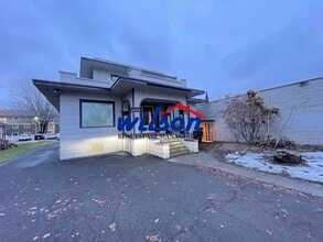 Building Photo - 309 N 3rd St