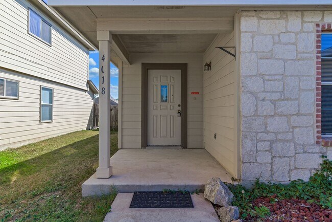 Building Photo - 4018 Regal Rose