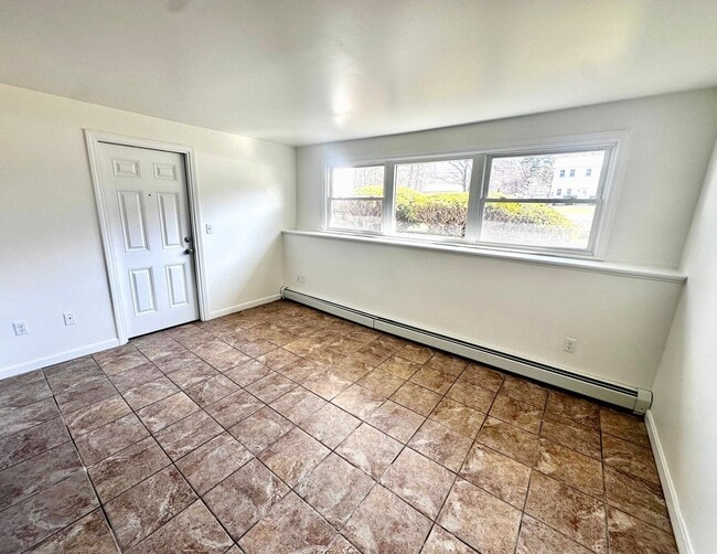 Building Photo - 58 Old Concord Turnpike