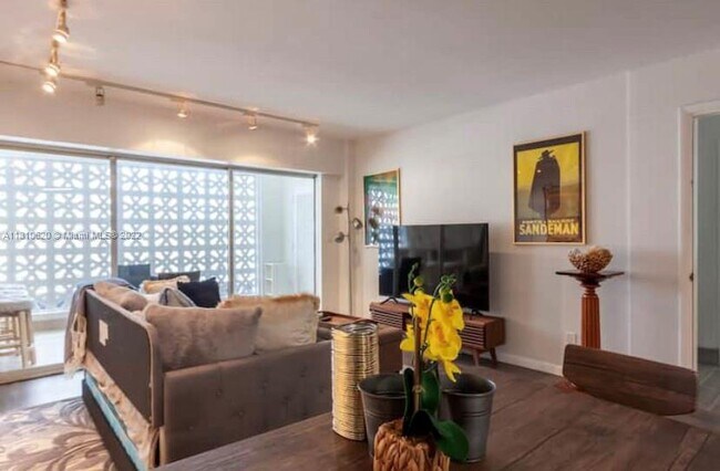 3429 Galt Ocean Dr Unit Right photo'