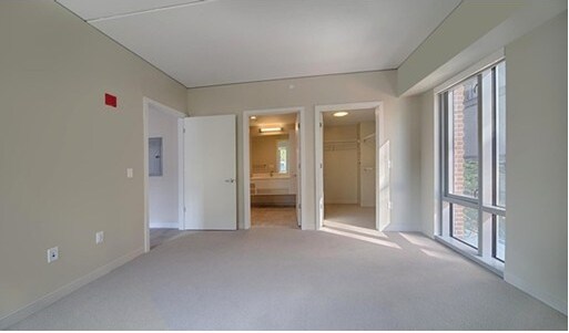 Building Photo - 275 Third St