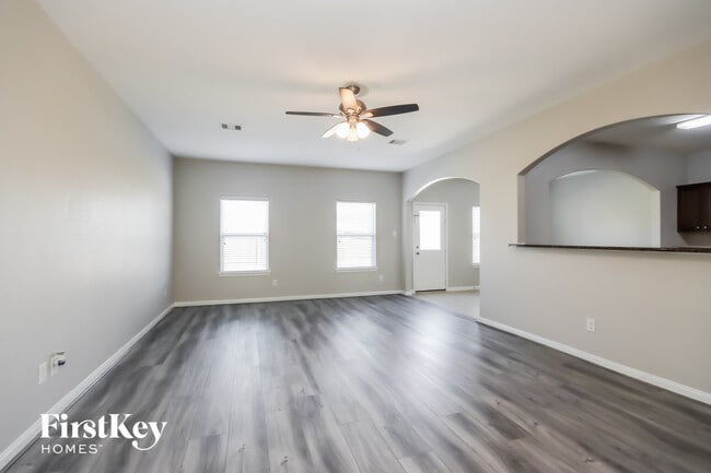 Foto del edificio - 15406 River Ends Dr