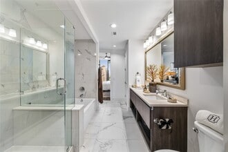 Building Photo - 2555 Turtle Creek Blvd