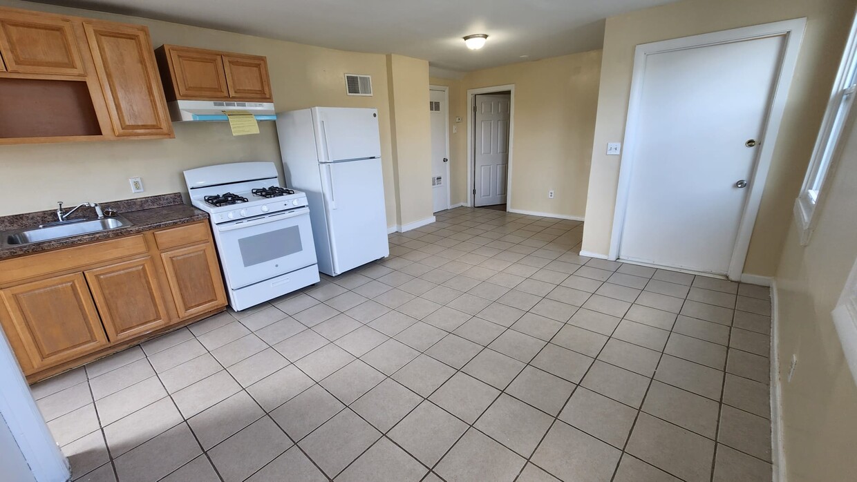 175 James St Unit 3, New Haven, CT 06513 Apartments in New Haven, CT