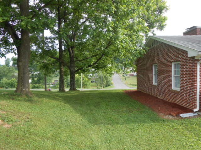 Building Photo - 4149 Carters Valley Rd