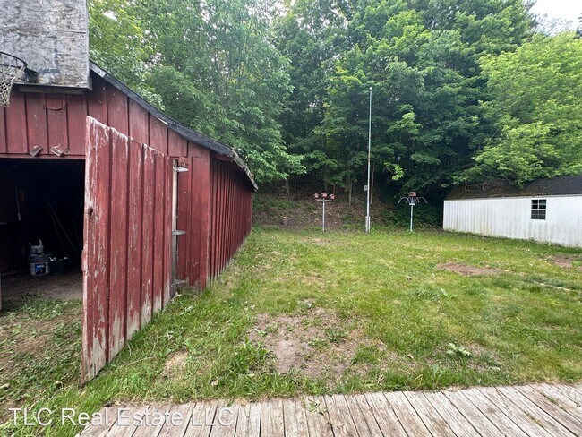 Building Photo - 3 br, 1 bath House - 14 Wilna Ave