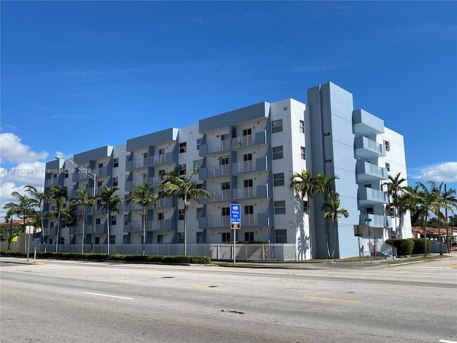 Photo - 2575 SW 27th Ave Apartment