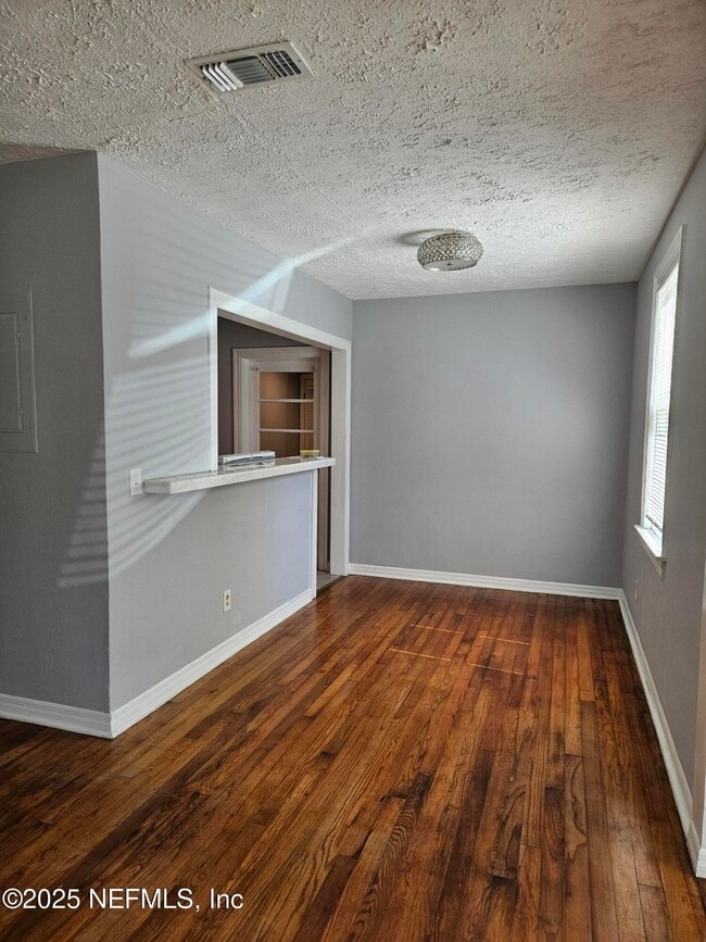Building Photo - 4649 Delta Ave