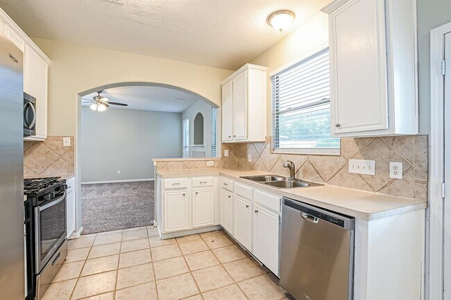 Foto del edificio - 14931 Brightbrook Dr