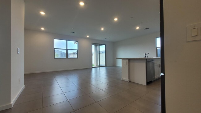 Building Photo - 15998 W Smoketree Dr